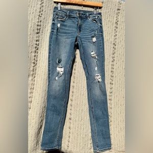 Old Navy Distressed Denim Rockstar Supper Skinny Mid Use
